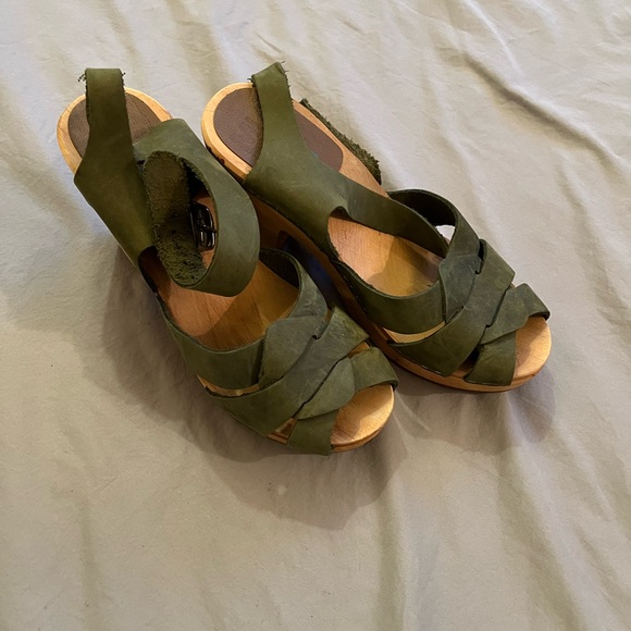 MIA Women's Heels - Picture 1 of 3